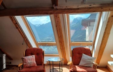 Appartement 4 pièces en duplex au centre du village – à vendre