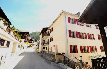 Appartement 4 pièces en duplex au centre du village – à vendre