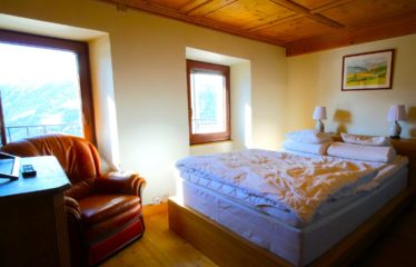 Appartement 4 pièces en duplex au centre du village – à vendre