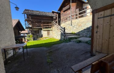 Triplex dans maison villageoise