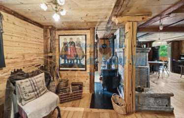 Superbe chalet et ses deux raccards – à vendre