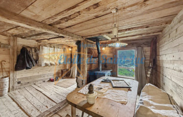 Superbe chalet et ses deux raccards – à vendre
